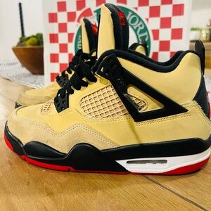 Nike Air Jordan 4 Retro